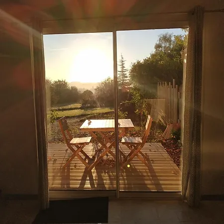 Au Calme A 5min De Blaye Casa vacanze